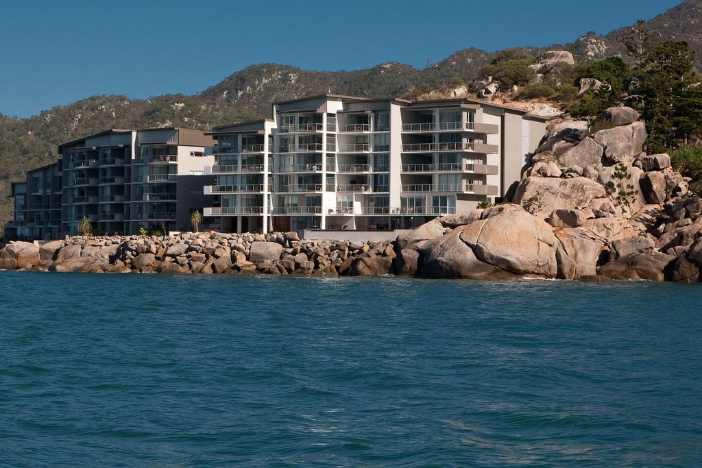 Penthouse On Bright Point Apartment Nelly Bay Exterior photo